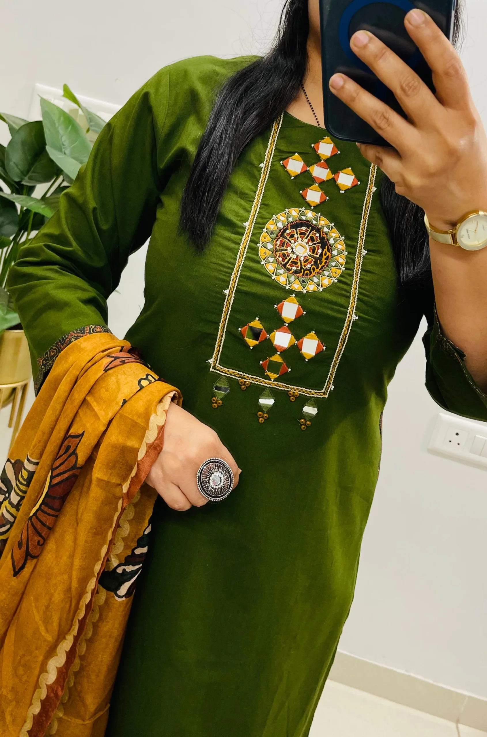 Mehendi Green Cotton Kurti Set with Kutch Embroidery - Image 4