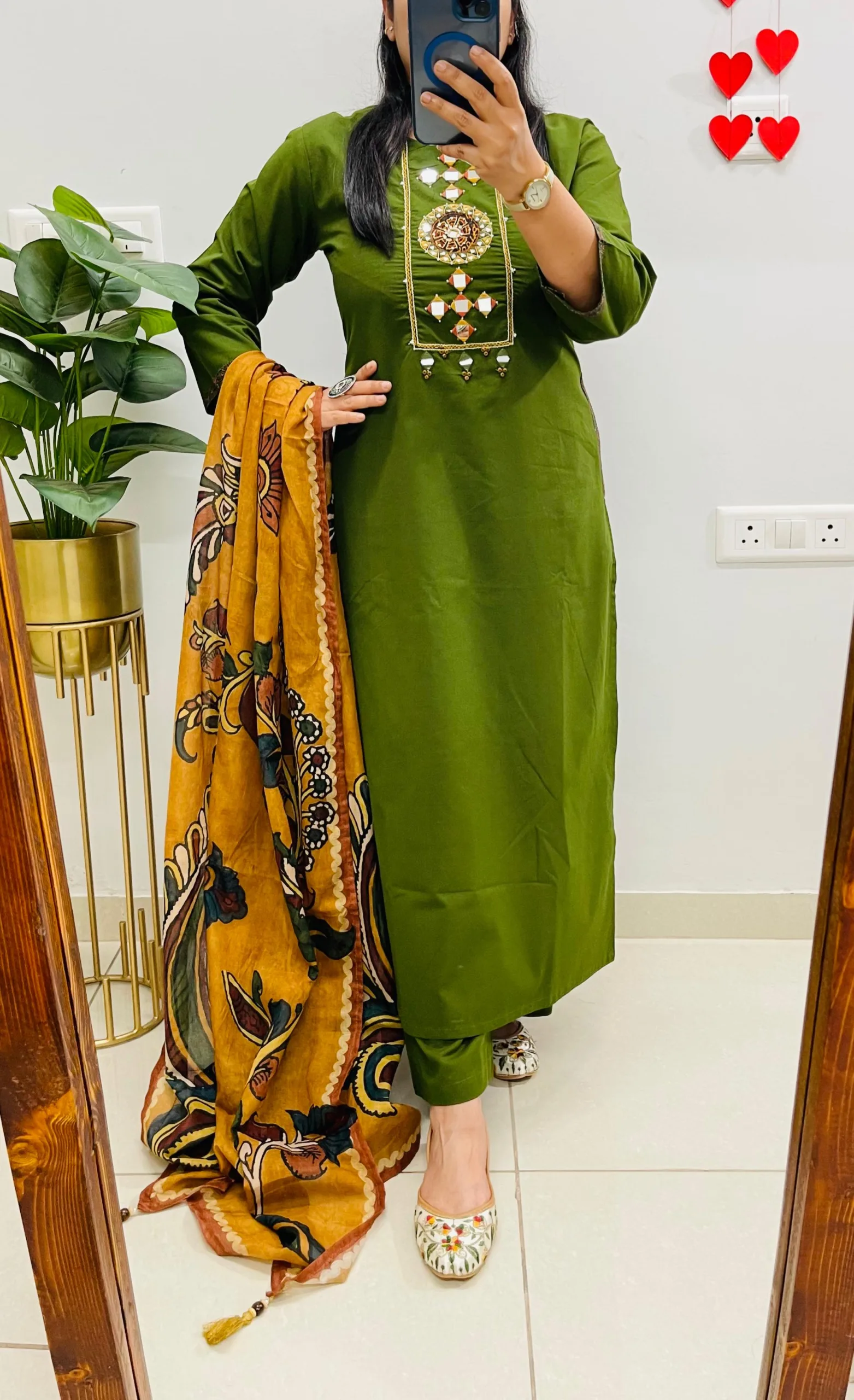 Mehendi Green Cotton Kurti Set with Kutch Embroidery - Image 5